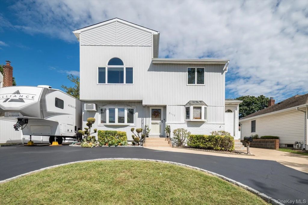 3117 Ward Lane, Wantagh