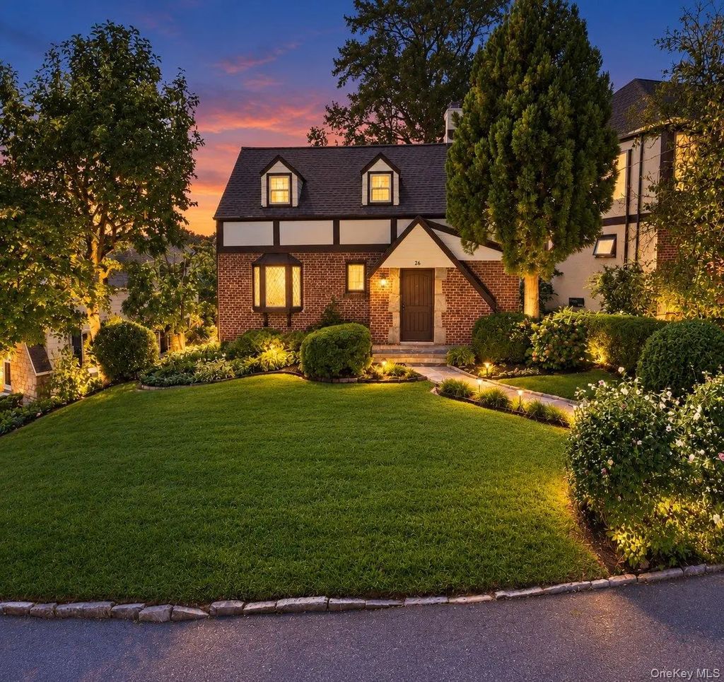26 Huntington Drive, Yonkers
