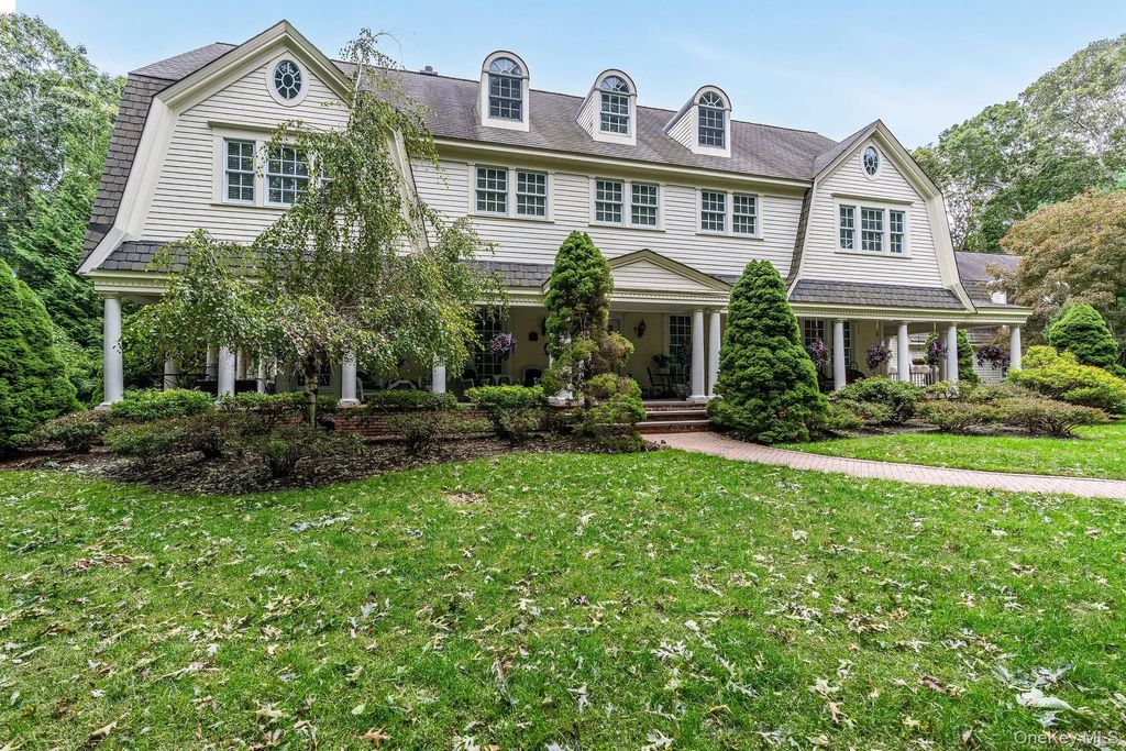 9680 N Bayview Road, Southold