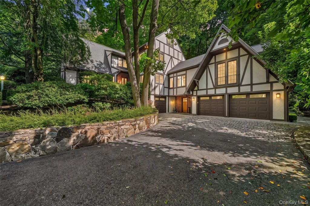 2 Mcguire Lane, Croton-on-Hudson