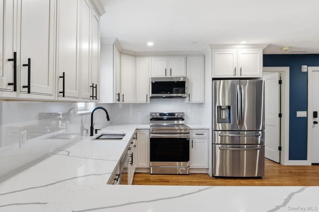 72 Beekman Avenue # 2nd Floor, Sleepy Hollow
