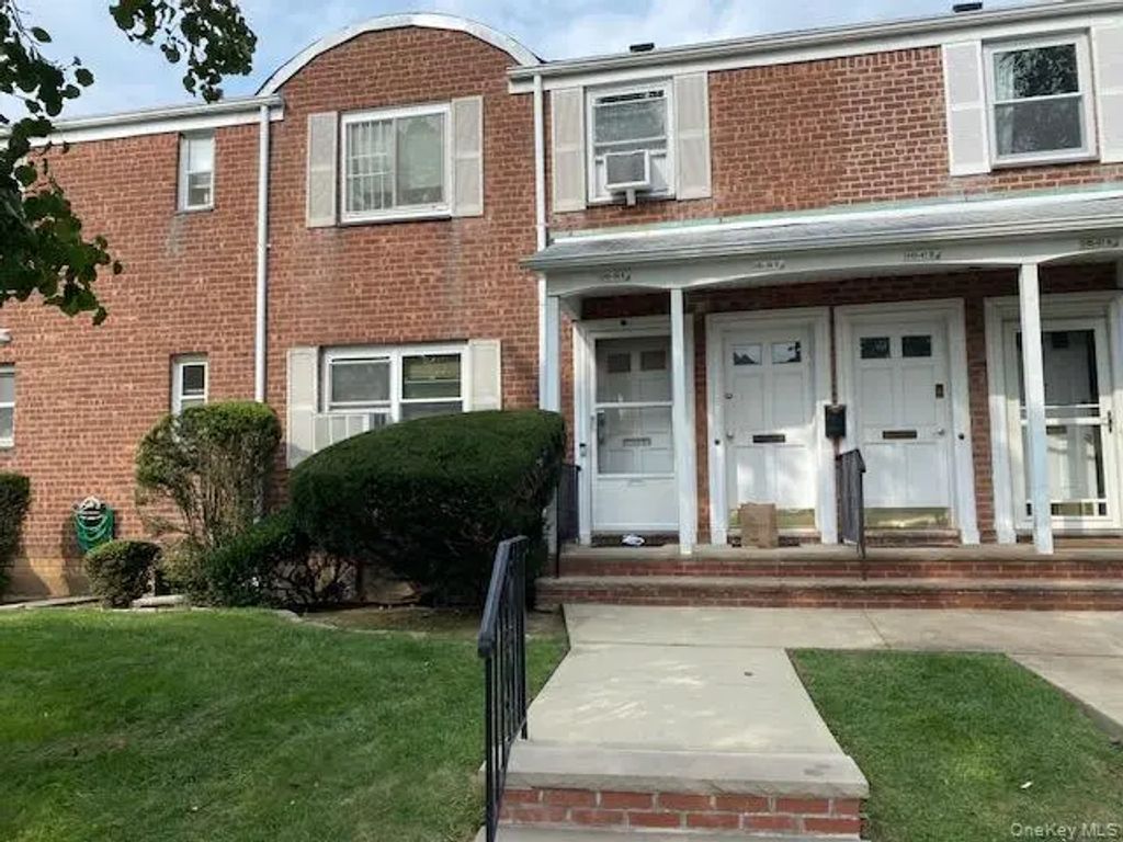245-39 77th Crescent # F-2, Bellerose