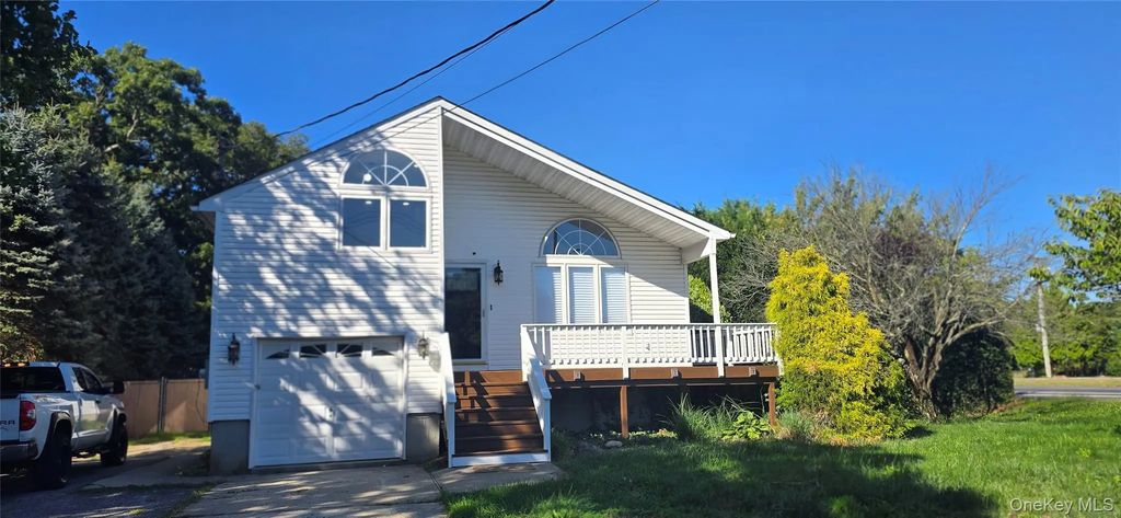 107 Parkview Drive, Shirley