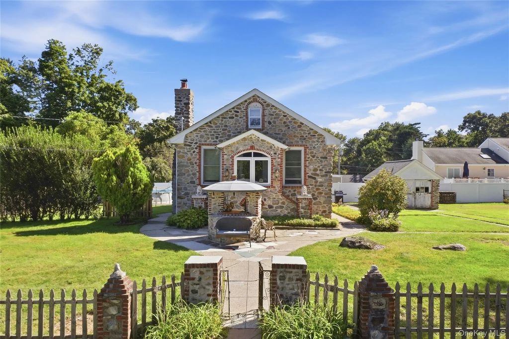 18 Old Mill Road, Yorktown Heights