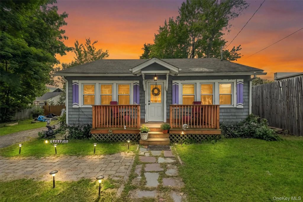15 Elm Street, Greenwood Lake
