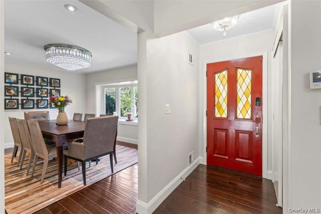 199 Winding Brook Road, New Rochelle