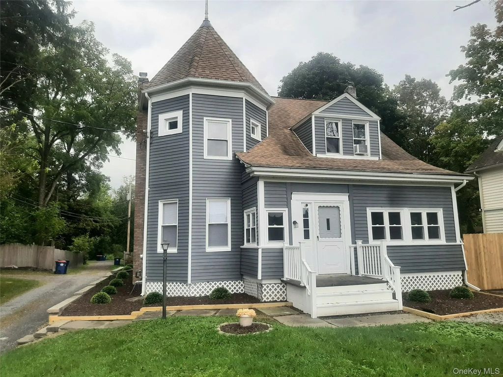 46 Old Post Road, Staatsburg