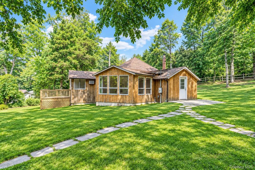 5 Jacobs Lane, Wading River