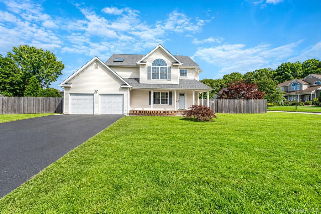 19 Oceanview Boulevard, Manorville