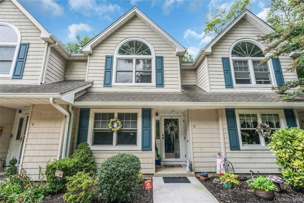 176 Merrick Road # 10, Amityville