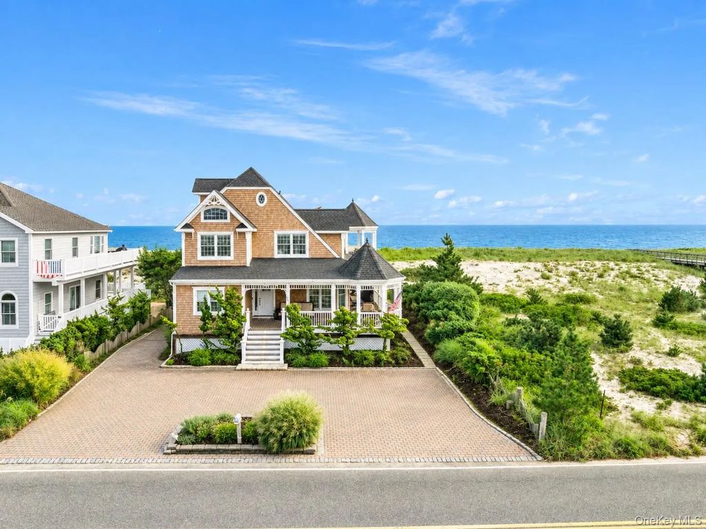 697 Dune Road, Westhampton Dunes