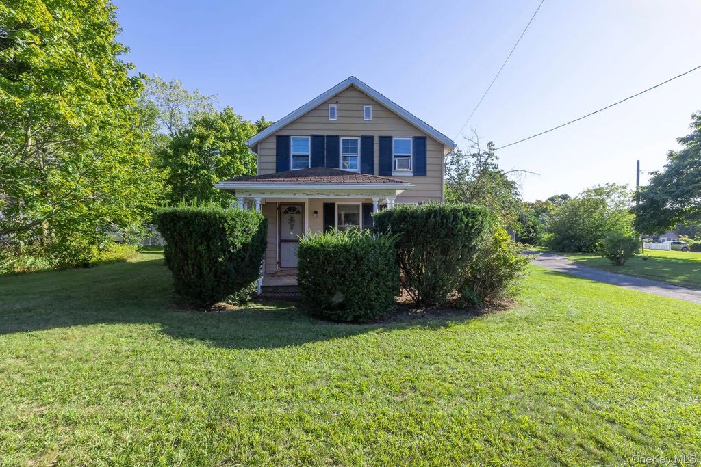 455 Montauk Highway, Eastport