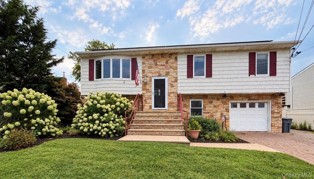 2608 Island Channel Road, Seaford
