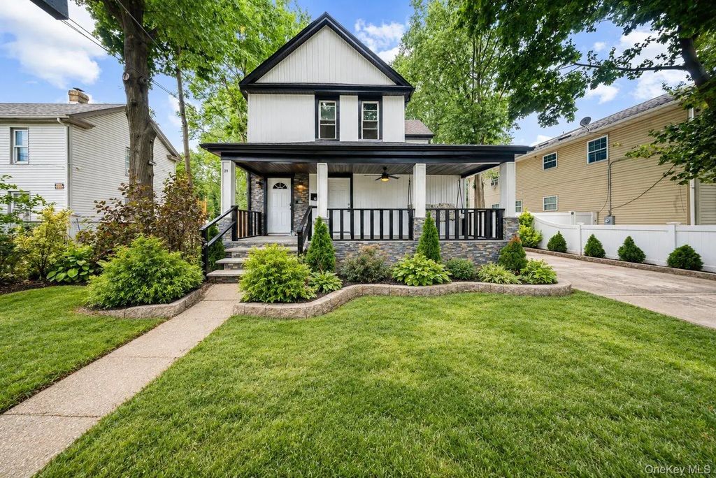 29 Elm Avenue, Hempstead