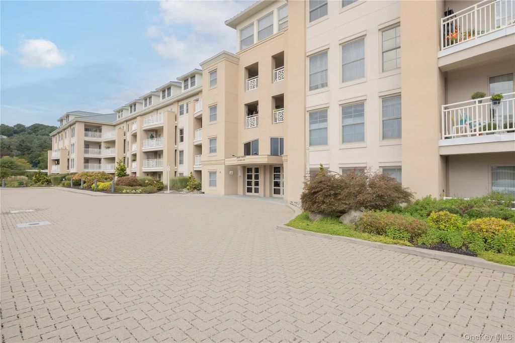 113 Harbor Cove # 113, Piermont