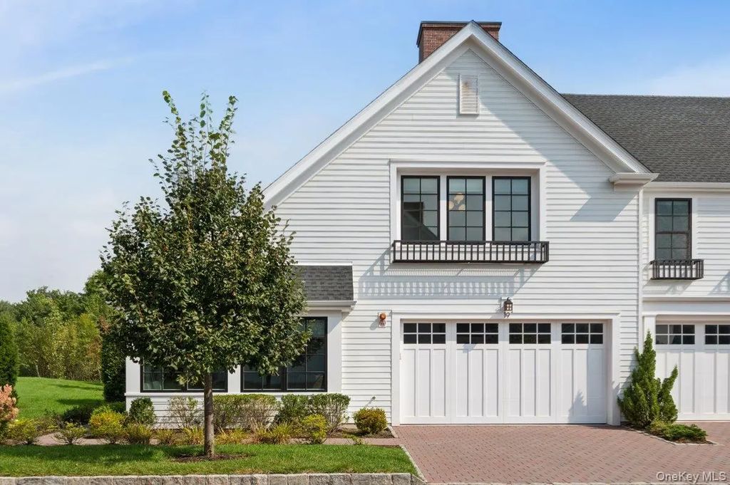 19 Lavender Lane, Rye Brook