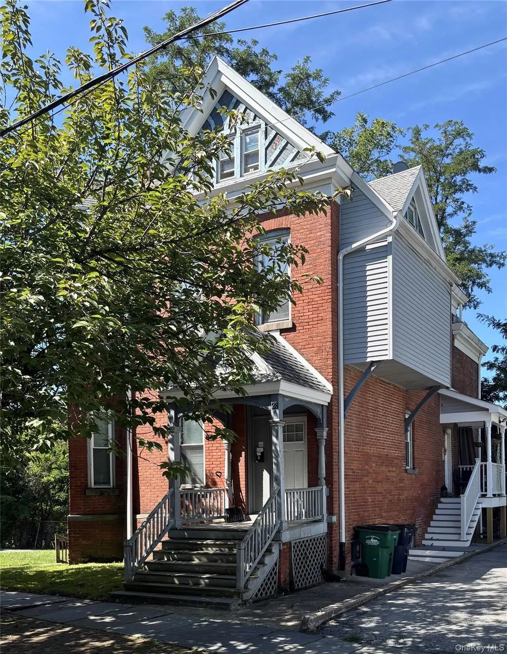 28 S Clover St # 4, Poughkeepsie