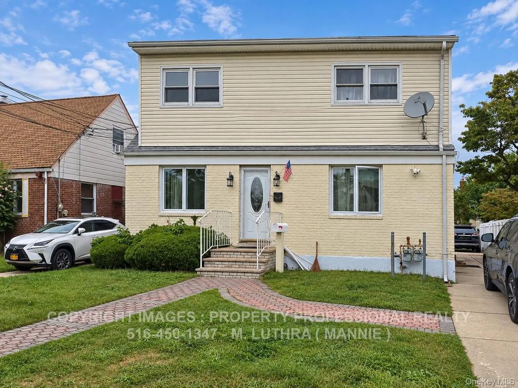 76-29 271 St. # 2nd Floor, New Hyde Park