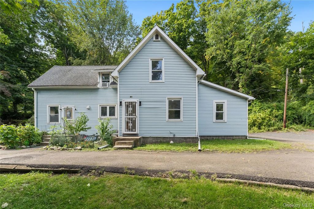 369 Route 17 # Apt A, Tuxedo Park