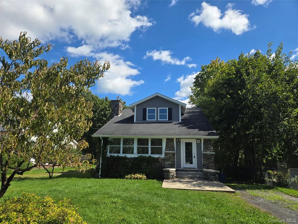 300 A Lakeside Road, Newburgh