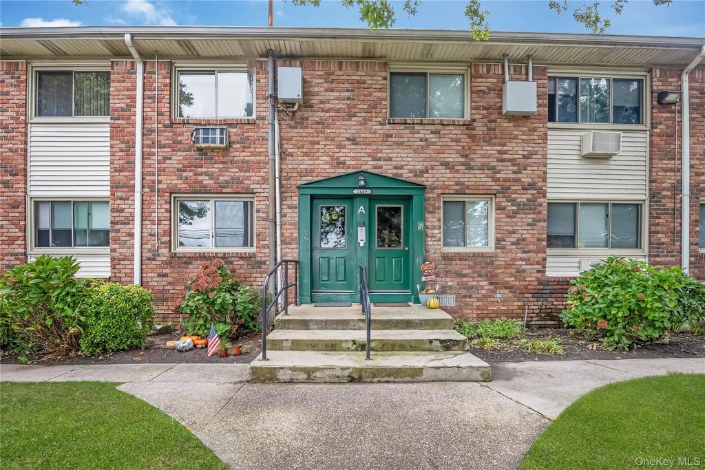 2449 Union Blvd # 21a, Islip