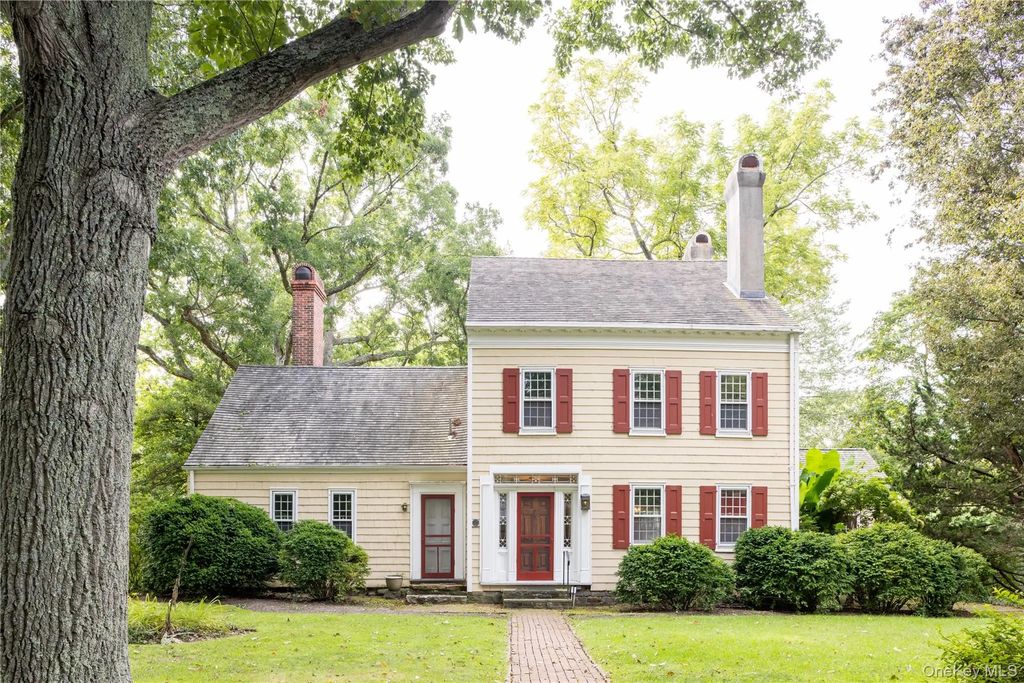 750 Reeve Avenue, Mattituck