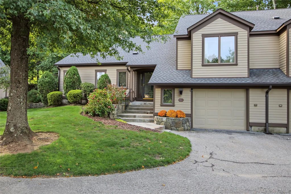 812 Heritage Hills # A, Somers