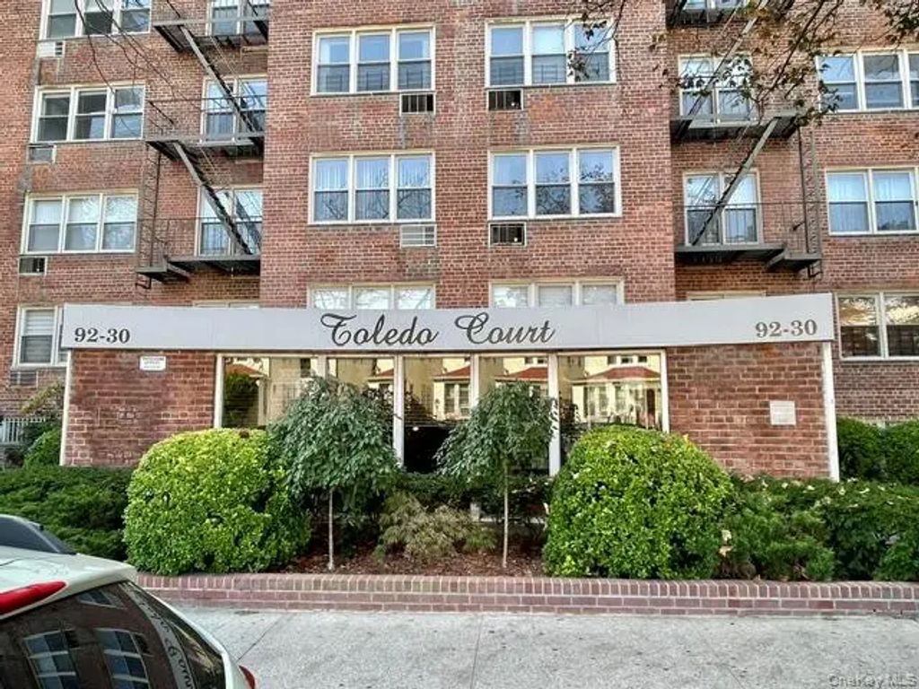 92-30 56 Avenue # 6b, Elmhurst