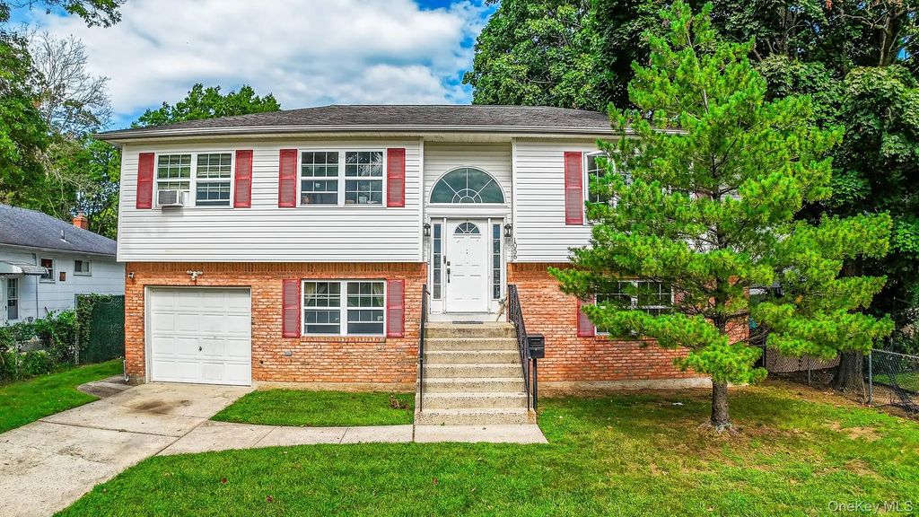 1056 Arthur Street, Uniondale