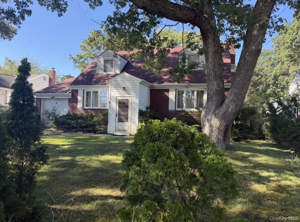 9 Stillwell Street, Huntington