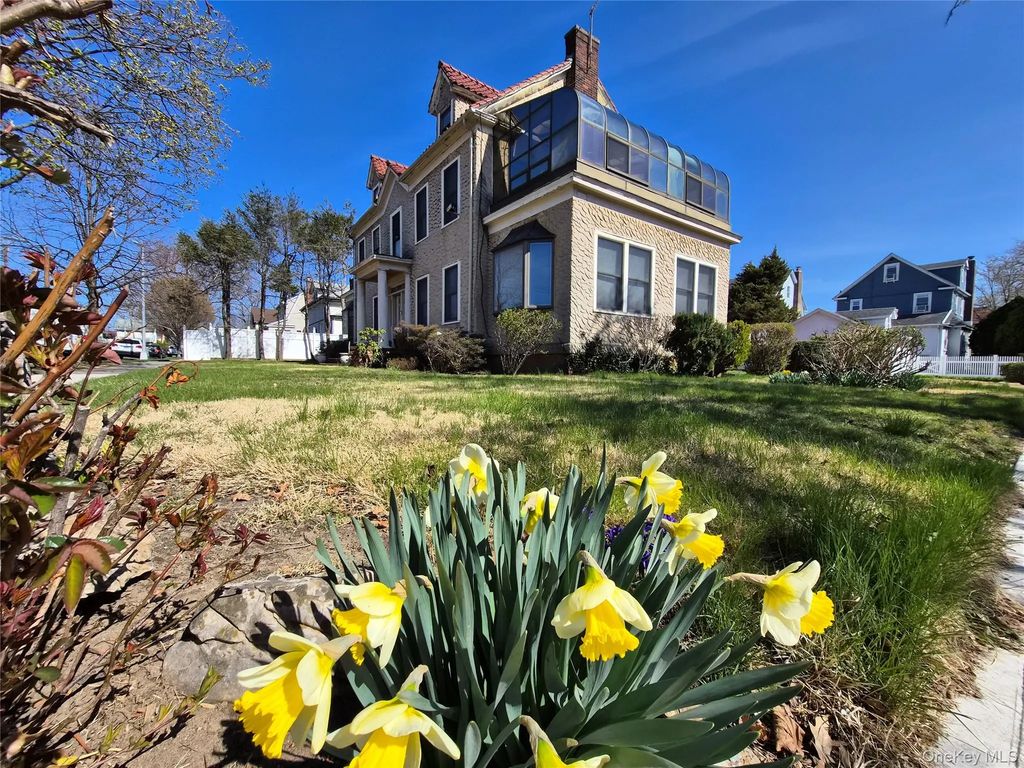 19404 110th Road, Saint Albans