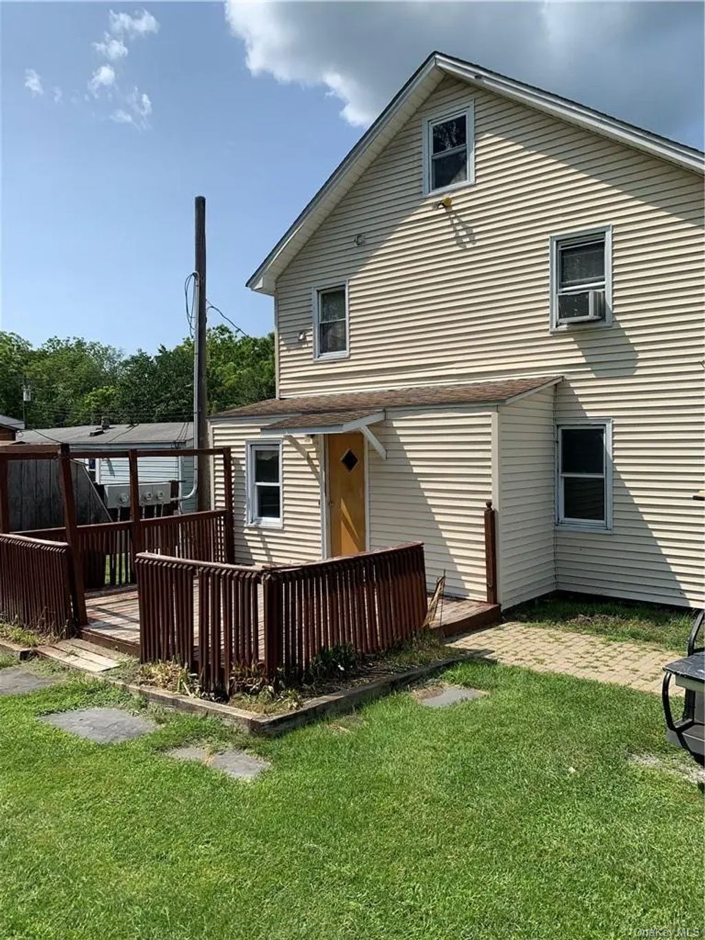 339 W Main Street, Goshen