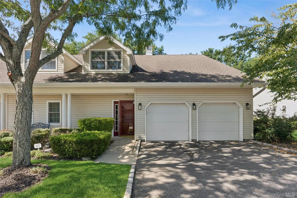 147 Pond View Drive, Port Washington