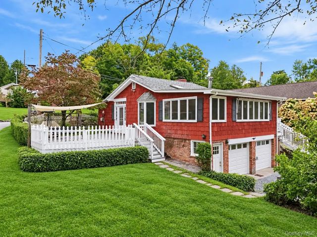 23 Orchard Road, Brewster