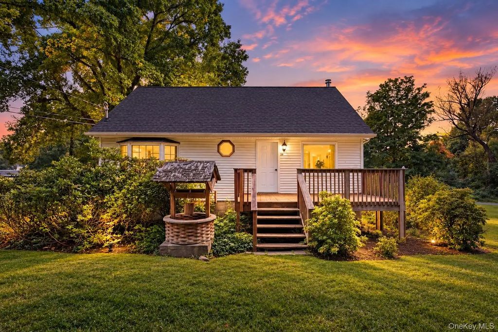 28 Beaverbrook Road, New Windsor