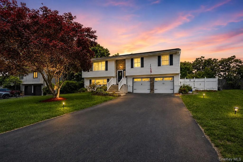 15 Guernsey Drive, New Windsor
