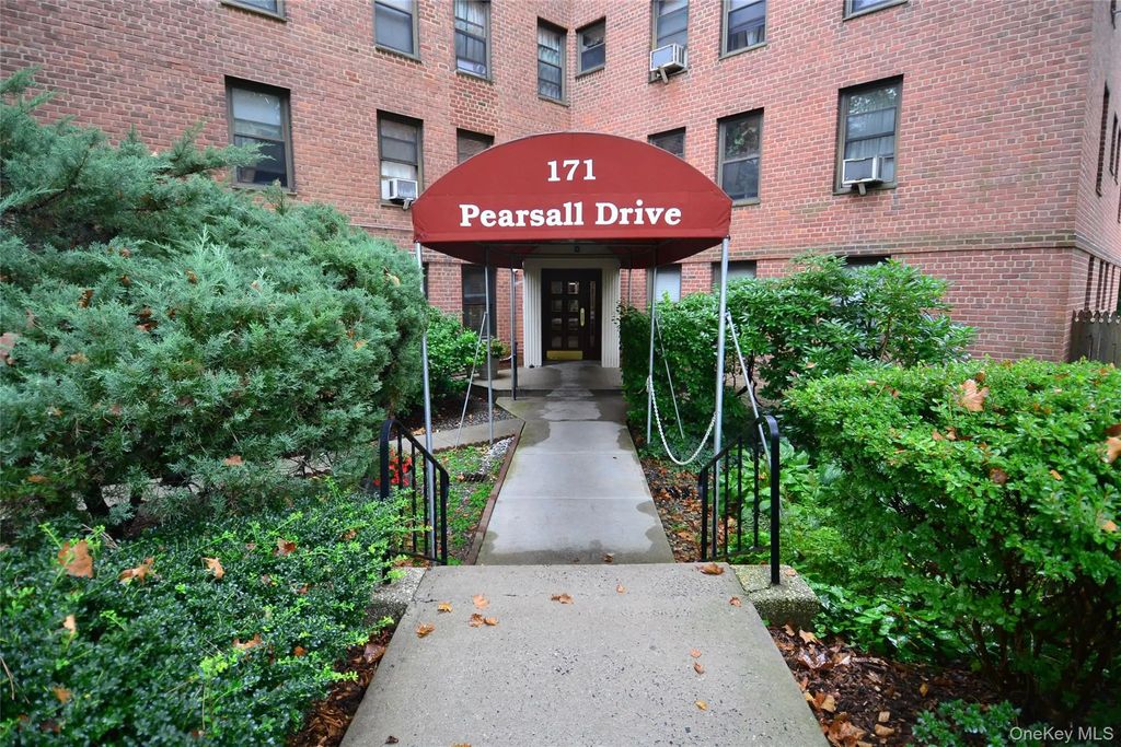 171 Pearsall Drive # 1g, Mount Vernon