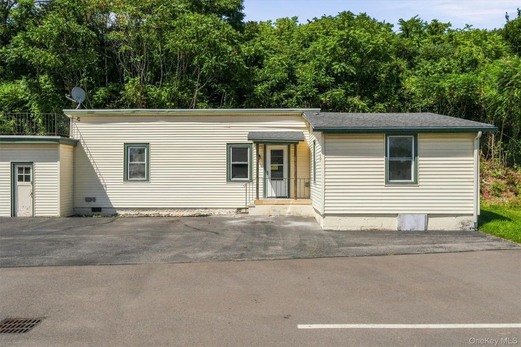 36 Old Indian Road # 1, Marlboro
