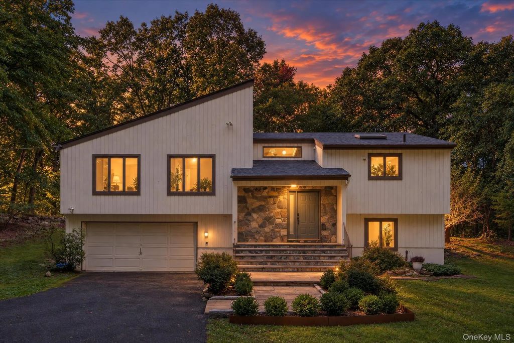 103 Old Highland Turnpike, Garrison
