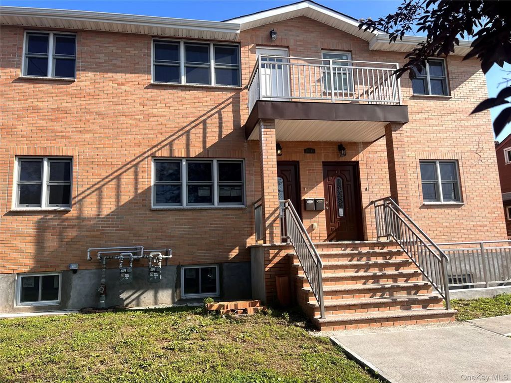 19605 45th Avenue, Flushing