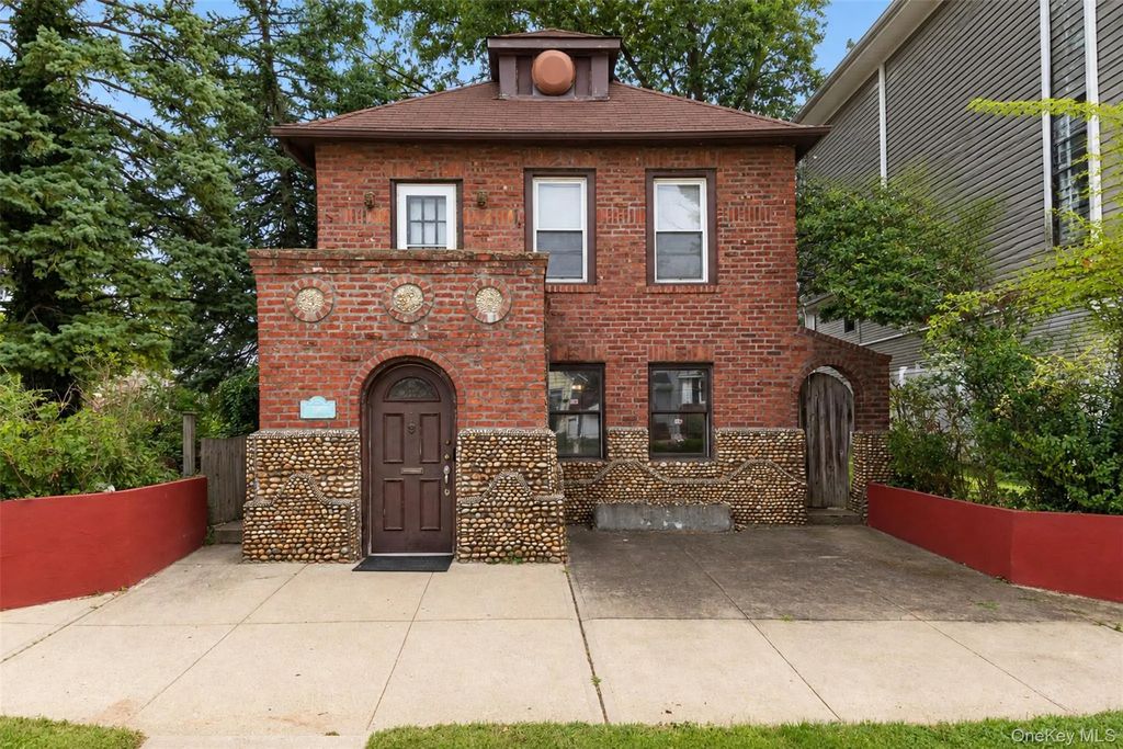 145 Arlington Avenue, Valley Stream