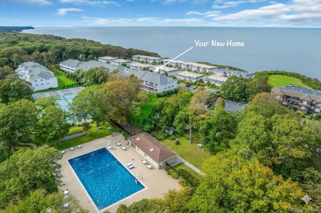 3104 Bluffs Drive S, Baiting Hollow