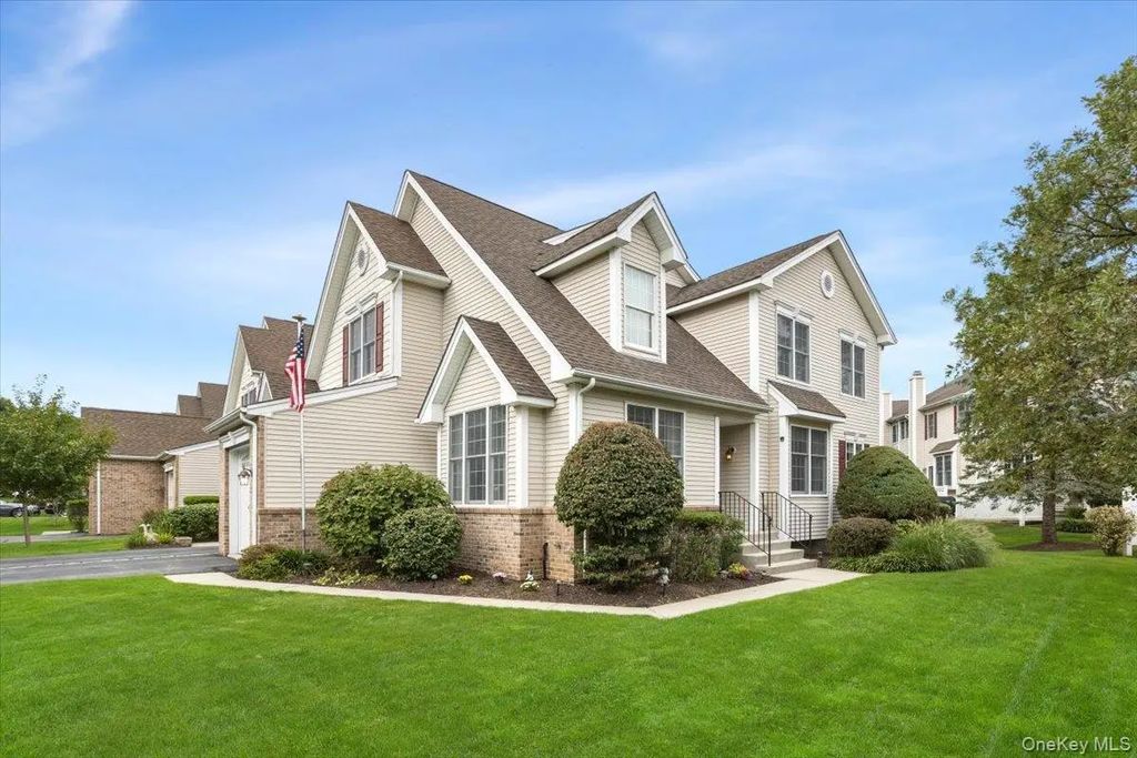 12 Sassinoro Boulevard, Cortlandt Manor