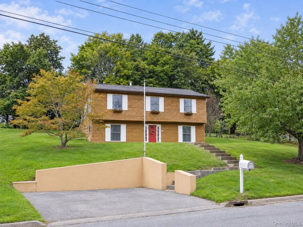 30 Oakland Avenue, Walden