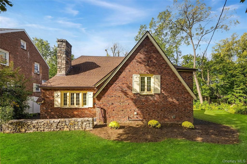 131 Westminster Drive, Yonkers