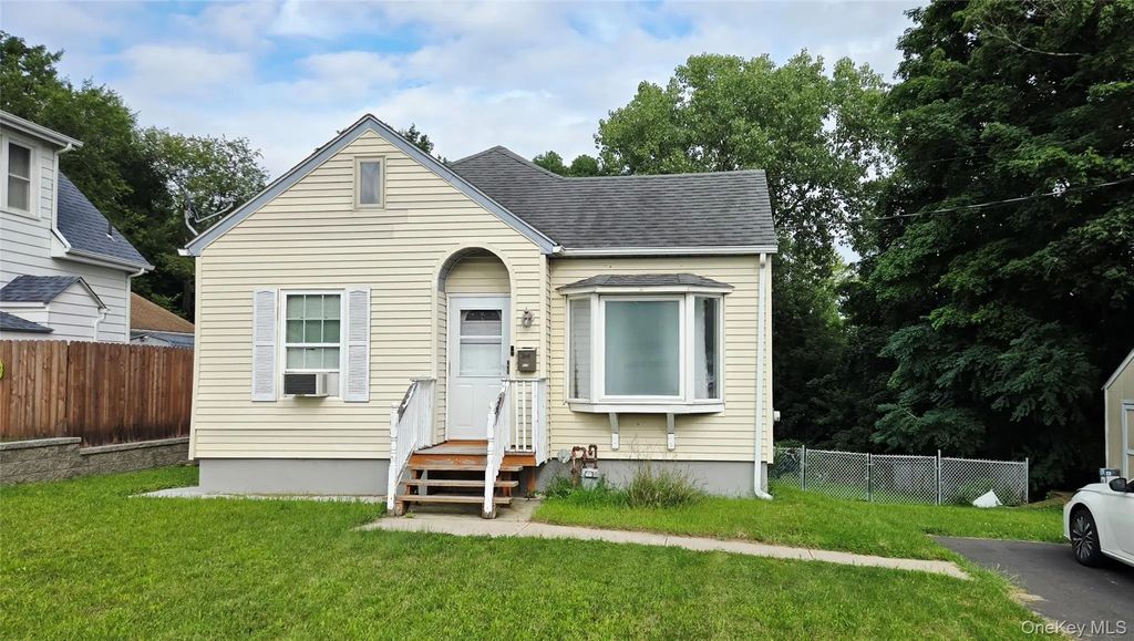102 Sproat Street, Middletown