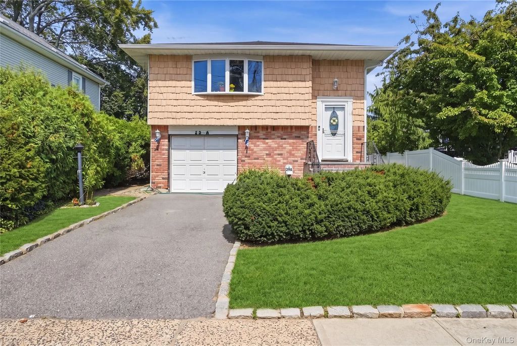 29 Suffolk Road # A, Massapequa