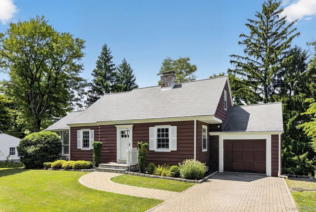17 Pleasant View Avenue, Beacon