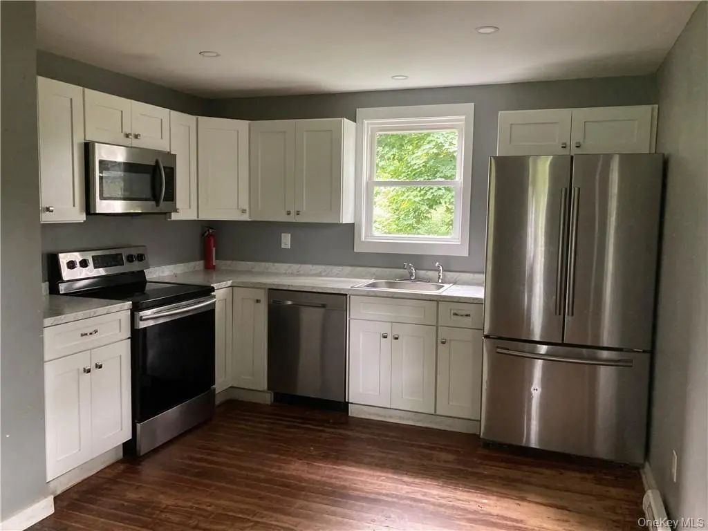 29 Jones Road # 2, Warwick