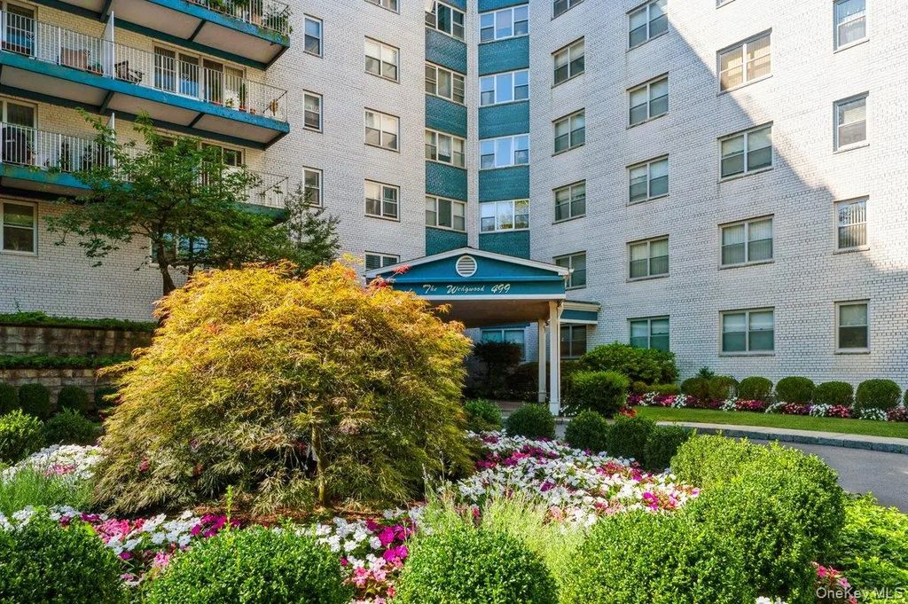 499 N Broadway # 3a, White Plains